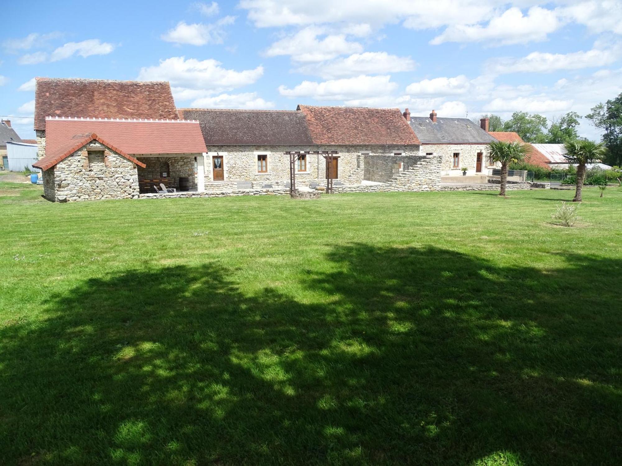 Gite " L'Albizia" Prissac ภายนอก รูปภาพ